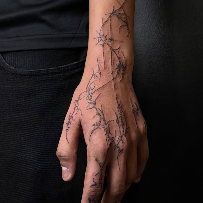 tatouage cyber similisée lyon tatouage eurotrash lyon