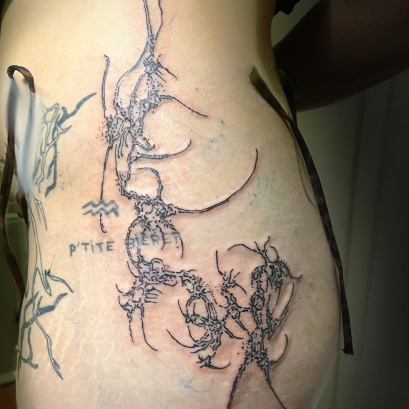 tatouage cyber similisée lyon tatouage eurotrash lyon