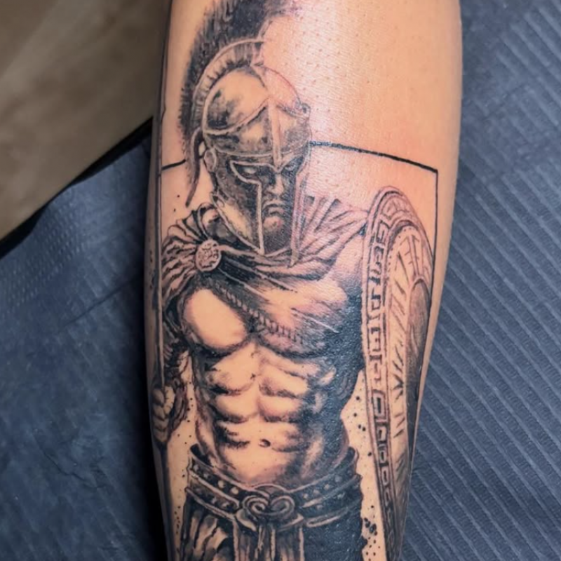 tatoueur réalisme lyon tatoueur blackwork lyon tatoueur semi réalisme lyon tatoueur dotwork lyon