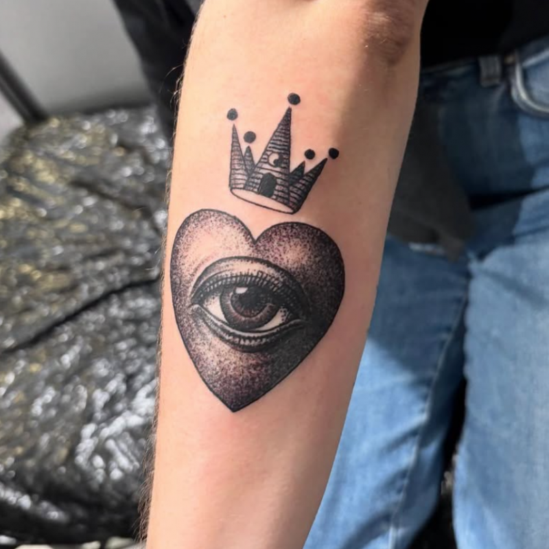 tatoueur réalisme lyon tatoueur blackwork lyon tatoueur semi réalisme lyon tatoueur dotwork lyon