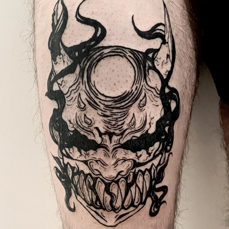 tattoo lyon blackwork